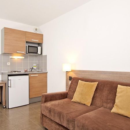 Apparthotel Sejours & Affaires Маноск Екстериор снимка