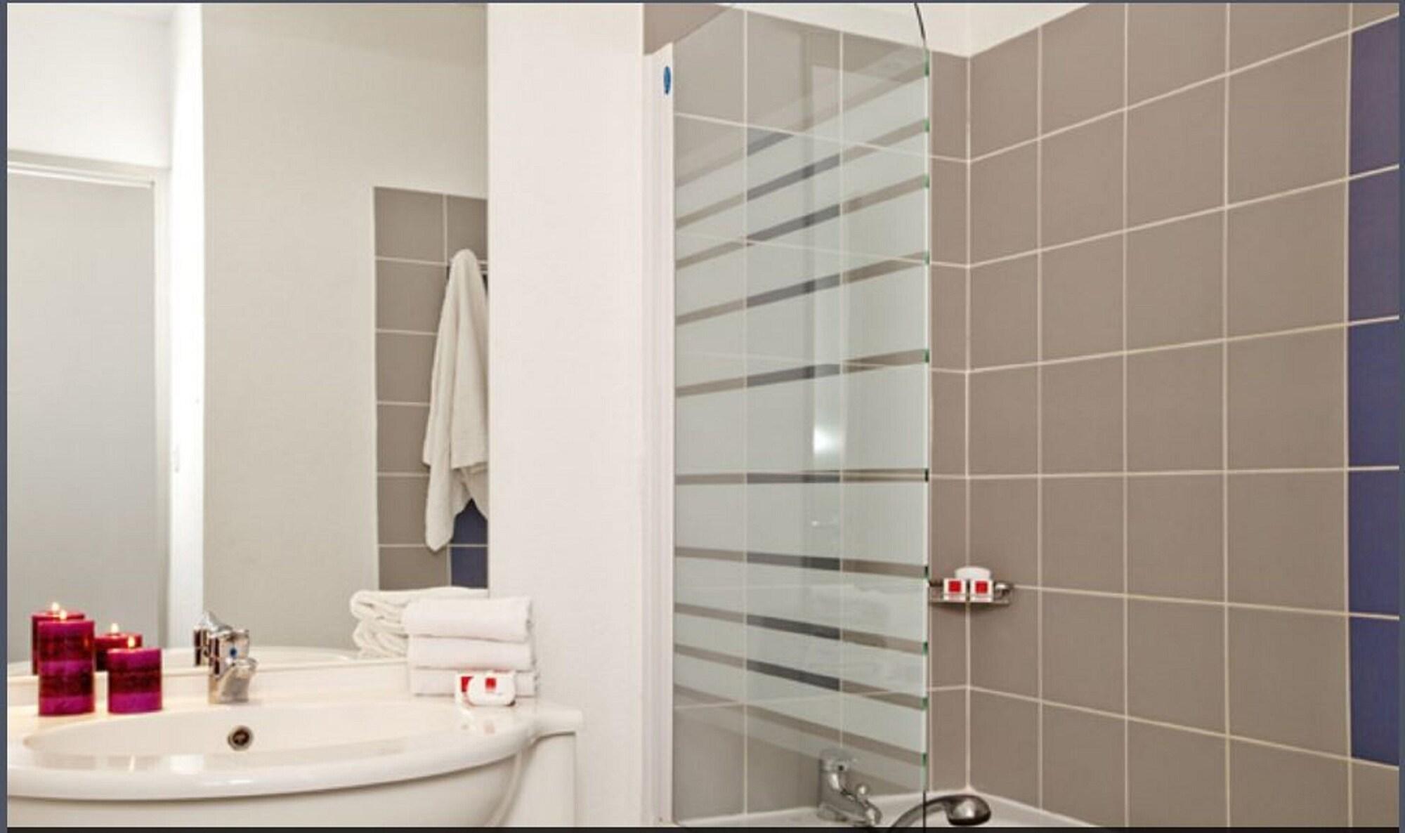Apparthotel Sejours & Affaires Маноск Екстериор снимка
